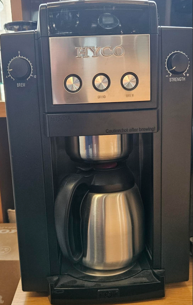 🔥 FREE Coffee Maker Alert! 🔥 Buy 20 KG of BARISTA coffee beans and get a Hyco Coffee Maker FREE! Don’t miss your chance to upgrade your coffee setup — the more you brew, the more you save.
